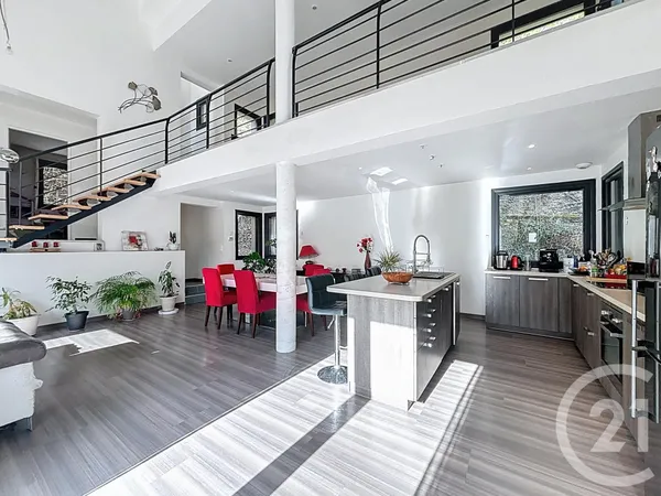 Maison 6 pièces 142 m² 