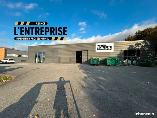 Entrepôt 2400 m² GOUESNOU 