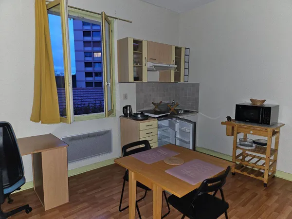 Studio 1 pièce 23 m² 
