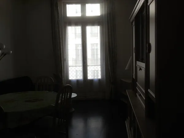 Appartement (f2 ) Meublé 3em étage centre-ville Blois 41000 