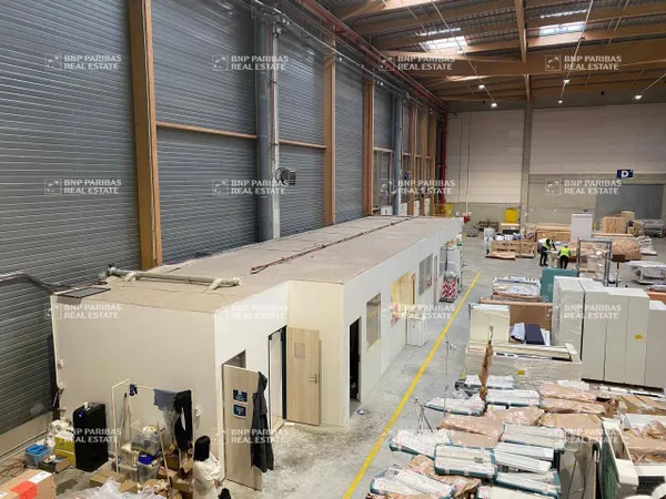 Entrepôt 5998 m² 