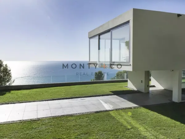 Location Villa contemporaine avec vue mer panoramique à Cap d'Ail 
