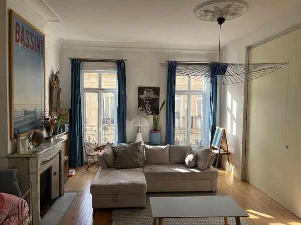 Vends appartement T5 bordeaux quartier saint -genès avec parking 