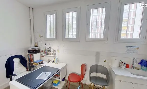 Bureaux 58 m² 