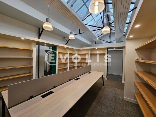 Bureaux 223 m² 