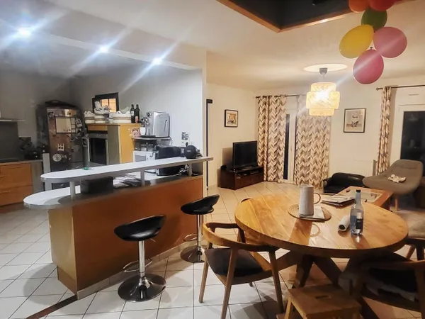 Maison 9 pièces 184 m² 