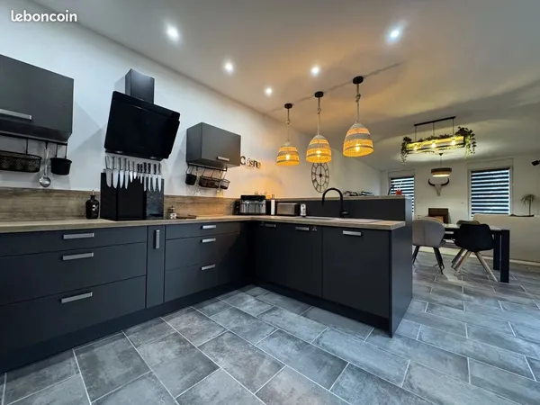 Maison 5 pièces 106 m² 