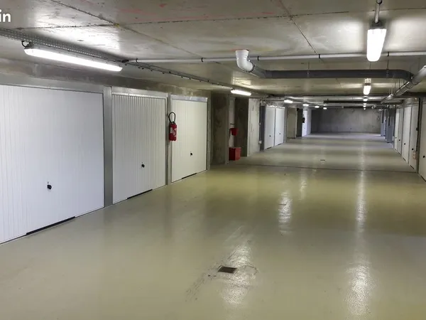 Rare Box 19m2 - Garage fermé à Eragny-sur-Oise (95) 
