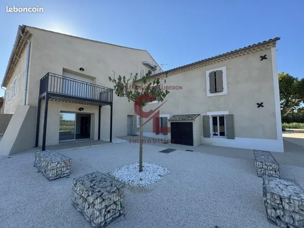 Studio 1 pièce 27 m² 