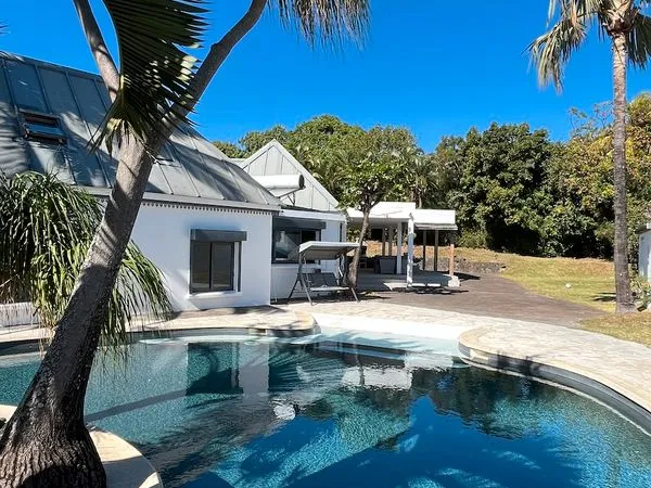 Villa atypique - centre de La Bretagne (97490 Saint-Denis) - Villa 7 pièces sur 1 680m2 