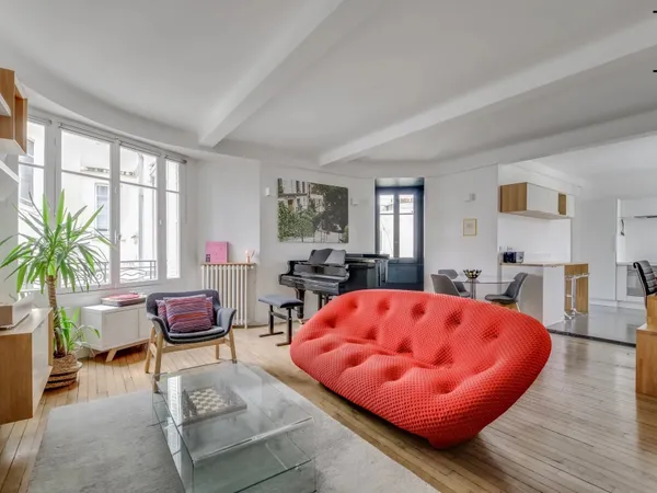 Paris XVIIIème - Lamarck Appartement Grand 2 Pièces 6ème étage Etage élévé 