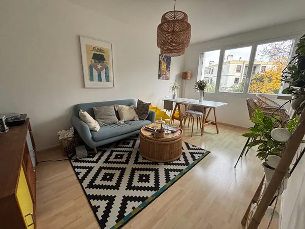 Appartement Bordeaux 3 pièce(s) 51.68 m2 