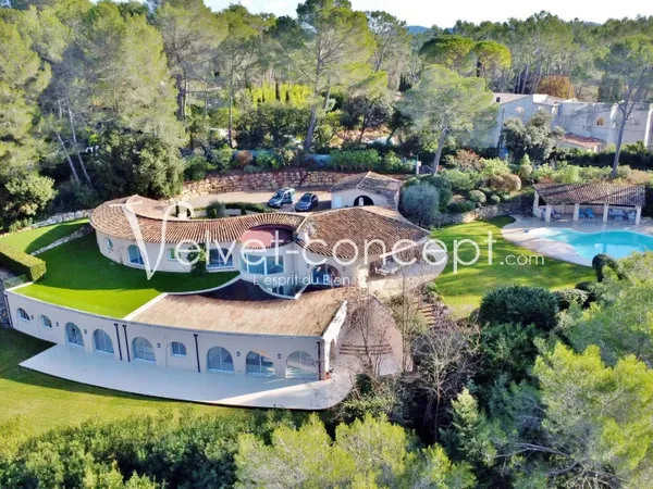 Propriété Vue Exceptionnelle Entre MOUGINS et VALBONNE, Le Redon 