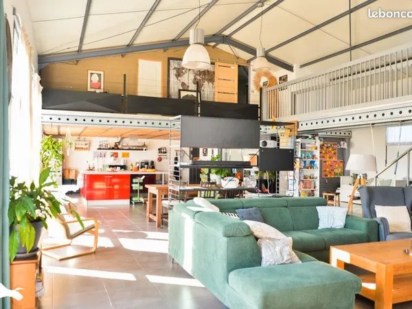 Maison 6 pièces 223 m² 