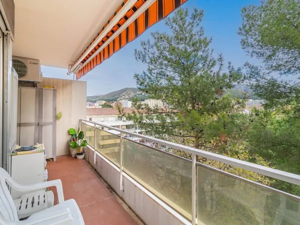 Appartement 5 Pièces MARSEILLE 13010 SAINT TRONC