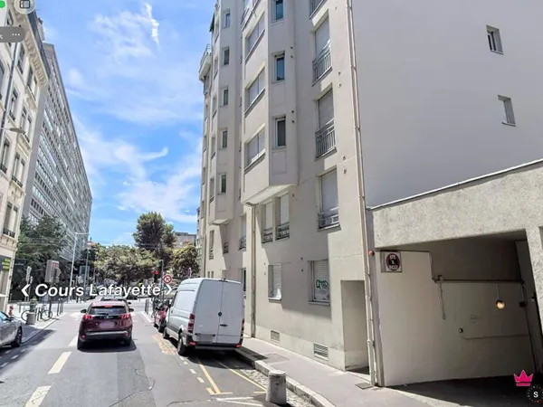 Parking - Garage Neuf Lyon 6e Arrondissement   105€