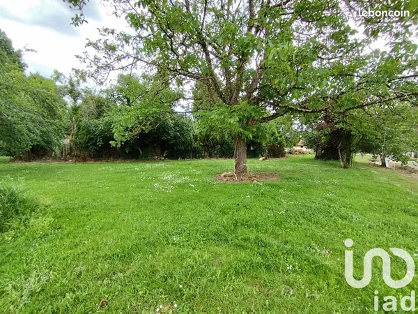 Terrain 822 m² Montcaret 