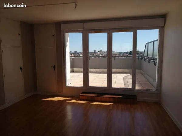 Appartement avec terrasse 