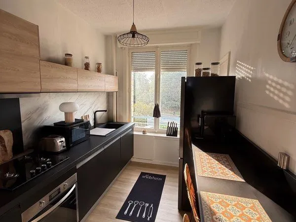 T3 Meublé Haut Standing 86,5m² - Parking fermé + balcon - Gare 6 min 