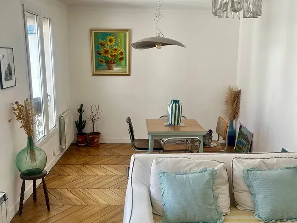 Location T2 Paris 10e - meublé tout confort & ensoleillé - 53m² 