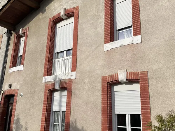Maison spacieuse à Revel avec 5 chambres et double vitrage 