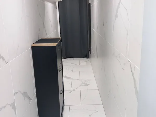 APPARTEMENT REFAIT À NEUF DANS QUARTIER ATTRACTIF 