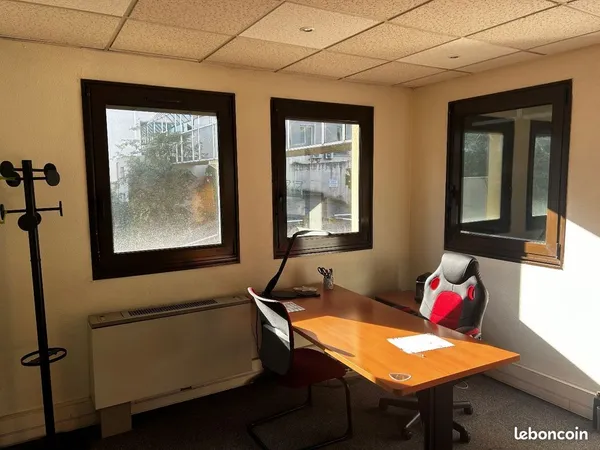 Bureau à louer 