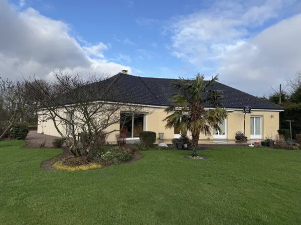 Maison de plain-pied 6 pièces 144 m² 