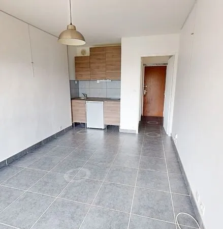 Studio meublé avec parking- Quartier calme 
