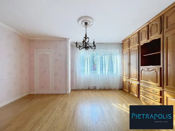 Appartement 3 pièces 75 m² 