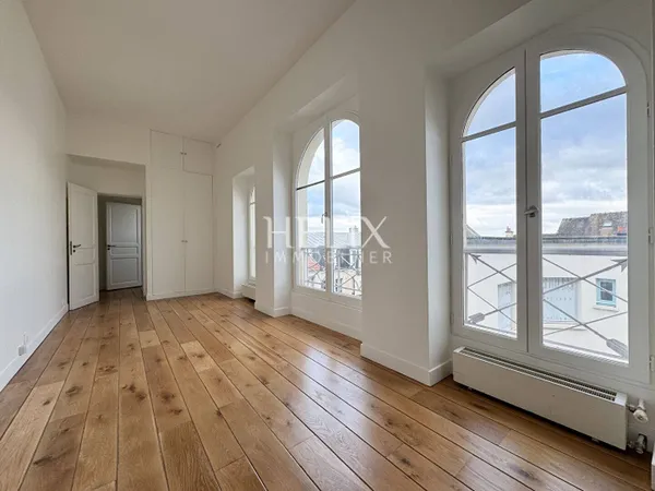 Triplex 5 pièces 128 m² 