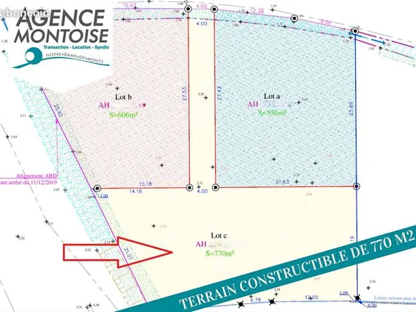 Terrain 770 m² 