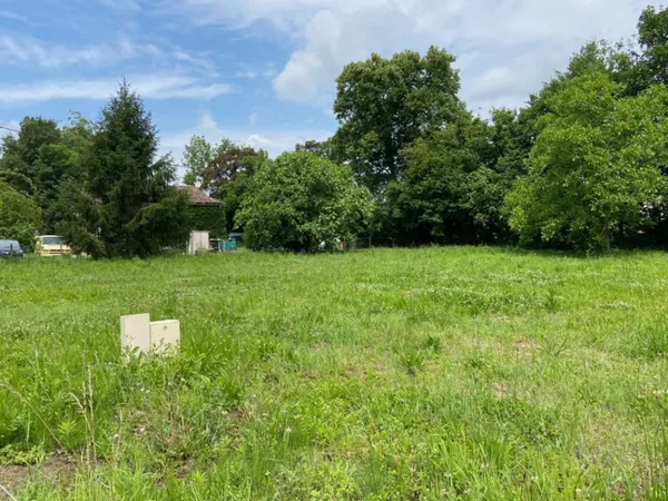 Terrain 1107 m² 
