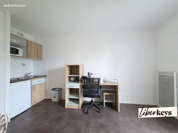 Studio 1 pièce 20 m² 