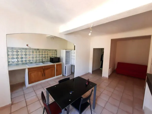 Studio 1 pièce 33 m² 