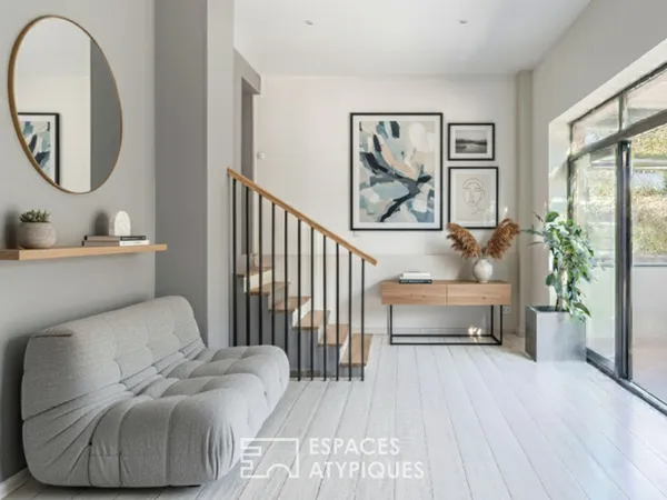 Maison années 30 et son extension contemporaine avec jardin paysagé 