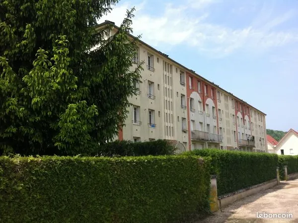 Appartement 4 pièces 64 m² 