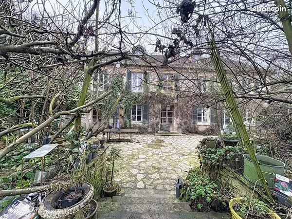 Maison 9 pièces 200 m² 