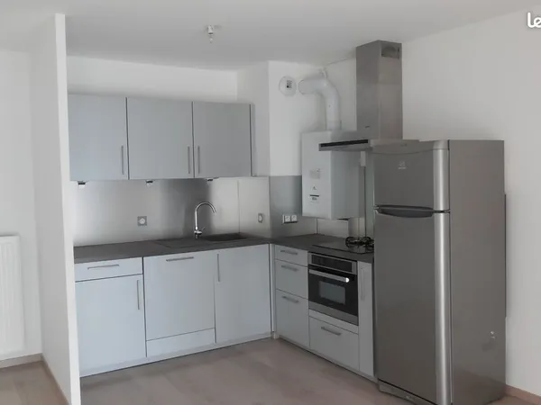 LOOS. Appartement T3 