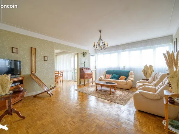 Appartement 4 pièces 84 m² 