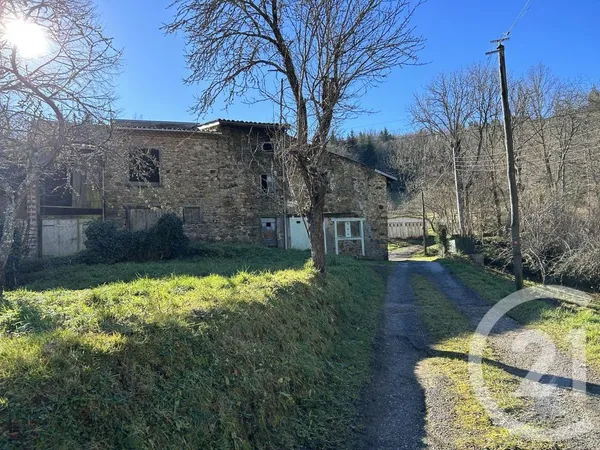 Maison 3 pièces 250 m² 