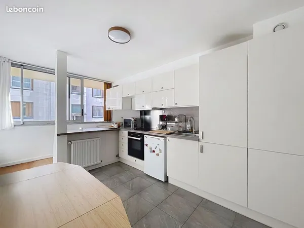 Appartement 4 pièces 81 m² 