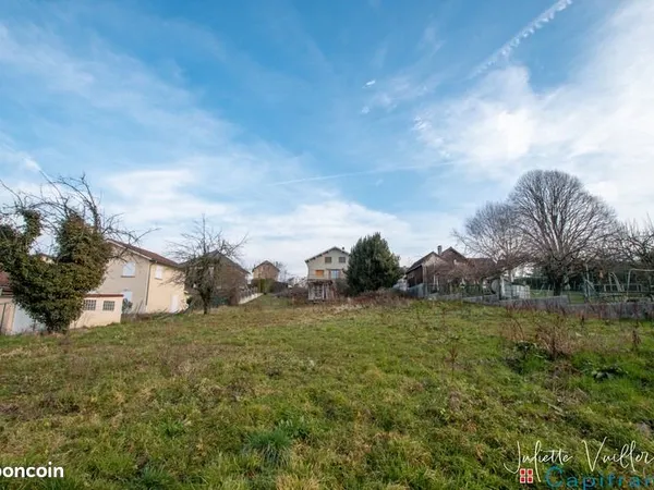Terrain 558 m² Moirans 