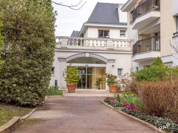 Studio 1 pièce 37 m² 