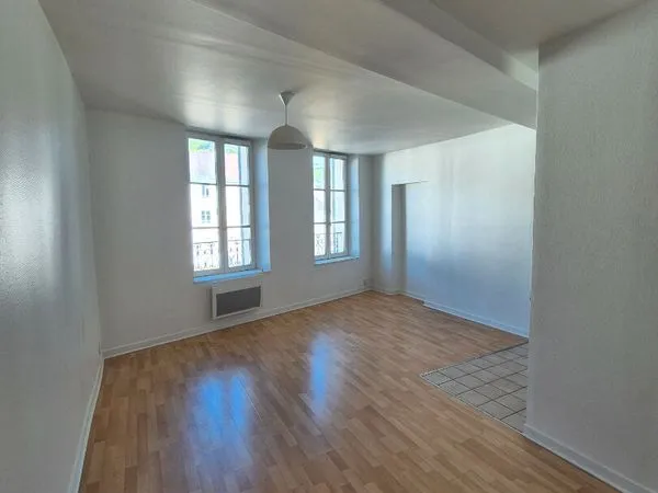 Studio 1 pièce 32 m² 