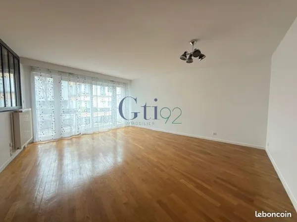 Appartement 3 pièces 80 m² 