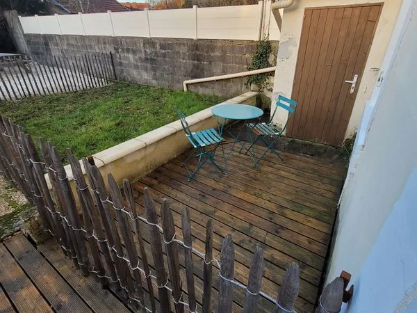 Appartement meublé T1 bis avec jardin privatif 