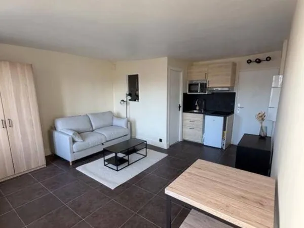 Studio 1 pièce 21 m² 