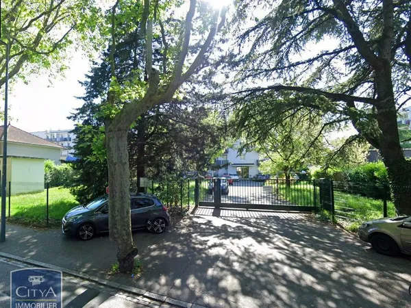 Parking - Garage Location Vaulx-en-Velin   80€