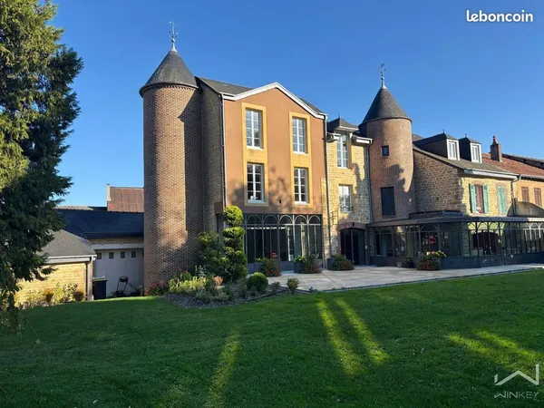 Propriété 15 pièces 418 m² 